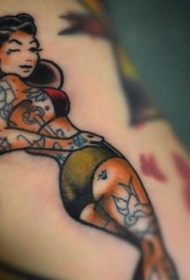 肩部彩色性感女郎纹身图案