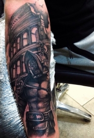 手臂黑白古怪的角斗士在罗马竞技场纹身图案