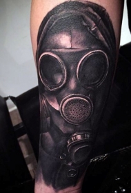 手臂逼真的防毒面具纹身图案