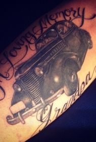 手臂漂亮的汽车纹身图案