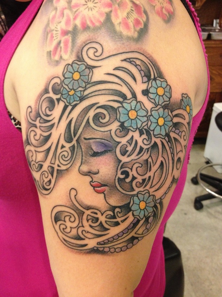 女性新风格的彩色女子肖像纹身图片