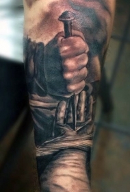 手臂棕色逼真宗教风格的手纹身图案