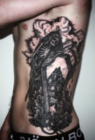 侧肋死神棺材黑灰纹身图案