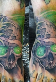 脚背彩色人类头骨纹身图案