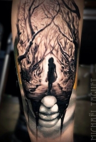 神秘的黑色可怕女人与黑暗森林纹身图案