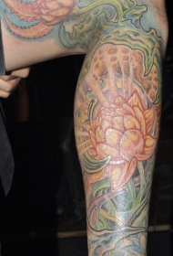 腿部彩色各种植物纹身图片