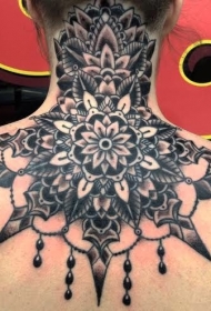 背部和颈部黑色old school梵花纹身图案