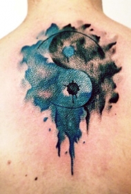 亚洲传统风格水彩阴阳八卦符号背部纹身图案