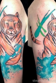 大臂美丽的彩色卡通老虎纹身图案