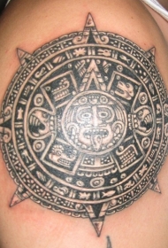 大臂高品质阿兹特克石像纹身图案