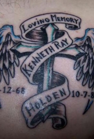 带翅膀的十字架纪念纹身图案