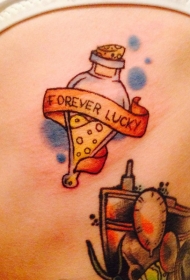 腰侧彩色瓶子字母纹身图案