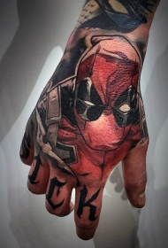 手背插画风格邪恶死侍纹身图案