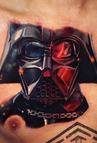 胸部彩色金属面具纹身图案