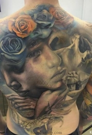 背部新传统风格彩色女人脸与骷髅和玫瑰纹身图案