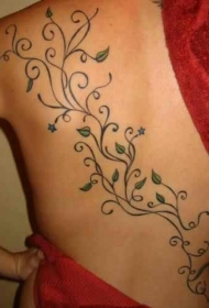 背部彩绘叶子藤蔓纹身图案