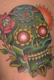 绿色骷髅与玫瑰和钻石纹身图案