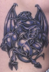 紫色有翅膀的恶魔纹身图案