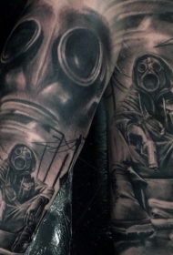 黑灰风格壮观的士兵防毒面具手臂纹身图案