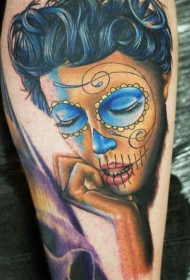 可爱的黑头发死亡女郎纹身图案