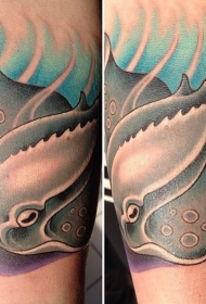 手臂旧学校风格彩色水怪纹身图案