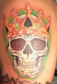 笑脸骷髅和黑桃皇冠纹身图案