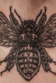 颈部可爱的灰色昆虫纹身图案