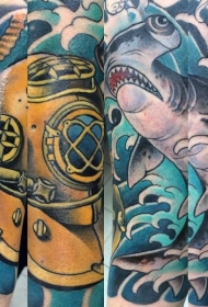 手臂老学校的风格色的锤头鲨纹身图案