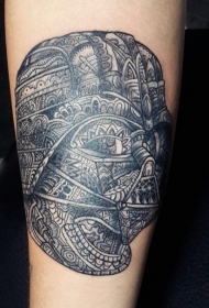 小臂复杂的黑色部落面具纹身图案