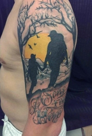 肩部彩色露营父亲和儿子纹身图片
