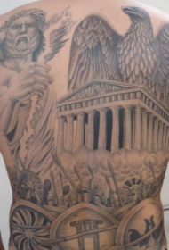背部巨大的黑白老鹰与西方战士纹身图案