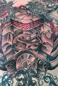 胸部彩色强大的引擎纹身图案