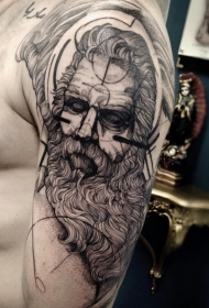 大臂黑色线条神秘男子个性纹身图案