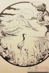 小清新的圆形山水图像纹身手稿图片