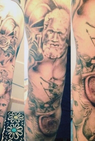 大臂简单的黑灰古老人像纹身图案