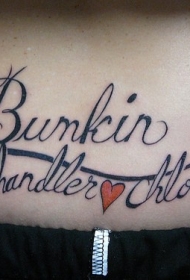 腰部红色花朵与英文字母纹身图案