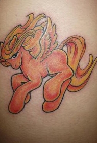 肩部彩色小小独角兽纹身图案