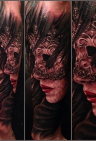 手臂现实主义风格的彩色女人纹身图案