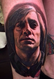 腿部彩色007恶棍肖像纹身图案