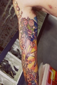 花臂彩色在火焰中美女纹身图案