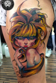 大腿彩色卡通女孩纹身图案