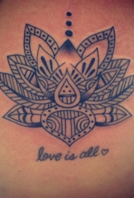 背部精彩的黑色部落莲花纹身图案