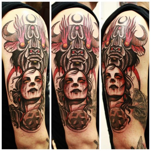 大臂new school彩色恶魔女人公牛纹身图案