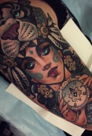 肩部old school彩色女子纹身图案