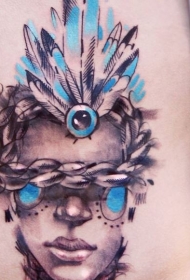 水彩风格彩色人像与链条和羽毛纹身图案