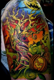 肩部彩色有趣的万圣节主题纹身图案