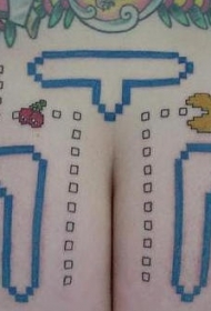 臀部上的卡通游戏人物纹身图案