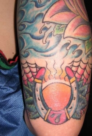 school经典风格的马蹄铁纹身图案