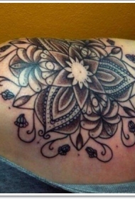 肩部黑灰梵花莲花纹身图案