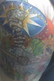 肩部彩色糖骨架与草帽纹身图案